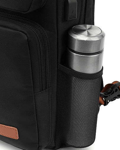 Laptopback pack enlagring bag for more storage USB port inbuilt